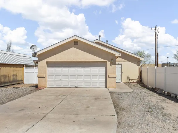 3 Hammond Ct, Los Lunas, NM 87031