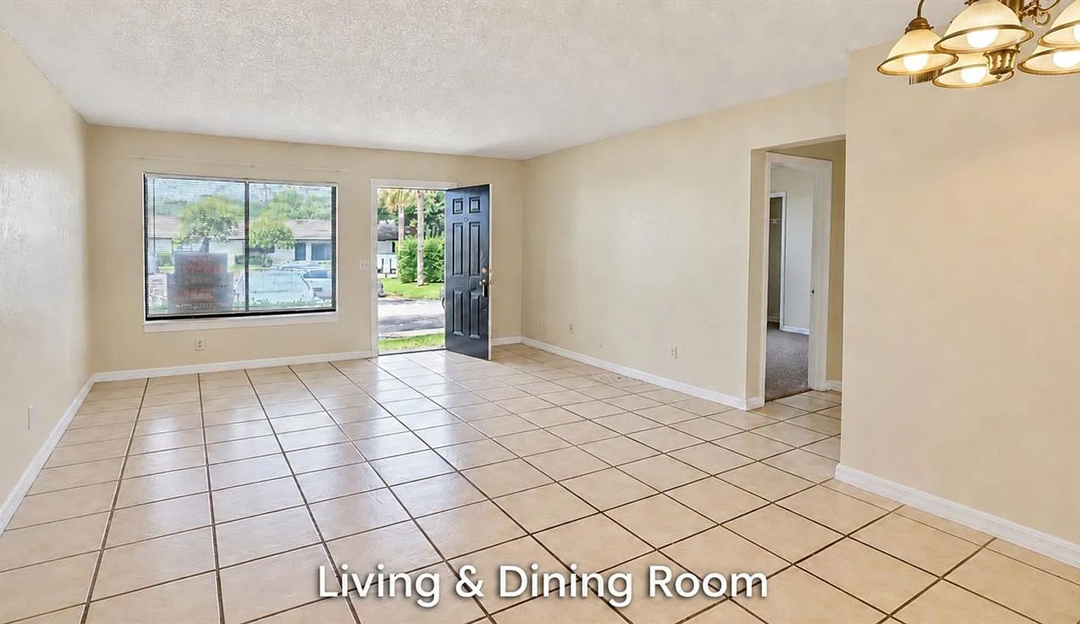 605 Northlake Blvd — Photo 2