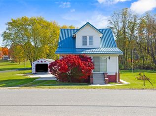 723 Maple Springs Rd, Hollsopple, PA 15935