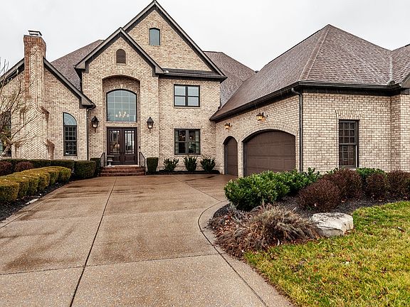 2nd image of 1225 Chloe Dr