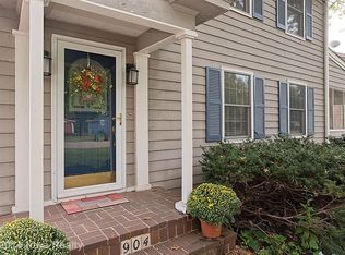 904 N C St, Indianola, IA 50125