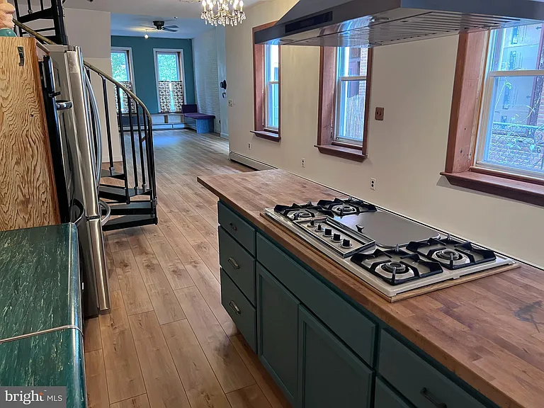 2109 N Howard St #1 — Photo 6