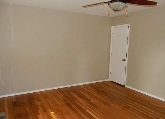 3rd image of 10617 Crowley Dr