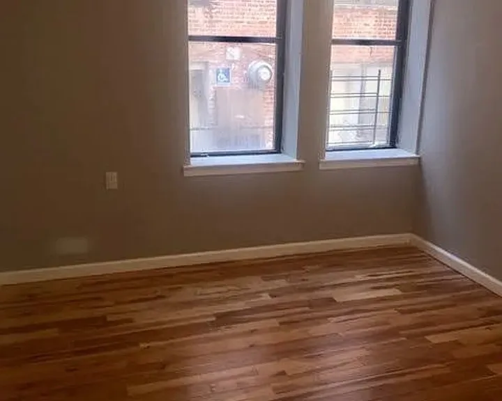283-285 Hawthorne Ave #D3 — Photo 2