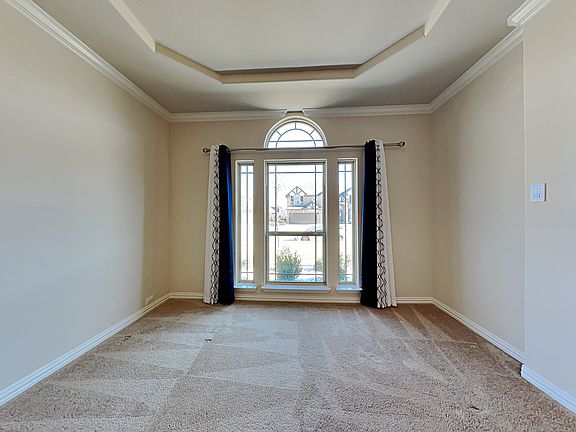 3rd image of 809 Meryton Ct
