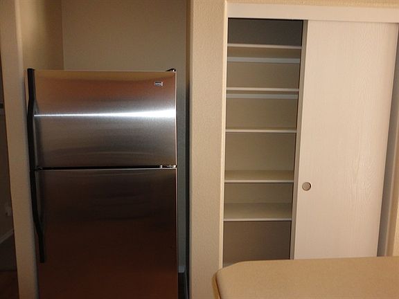 3rd image of 9504 Cerro Largo Pl NW