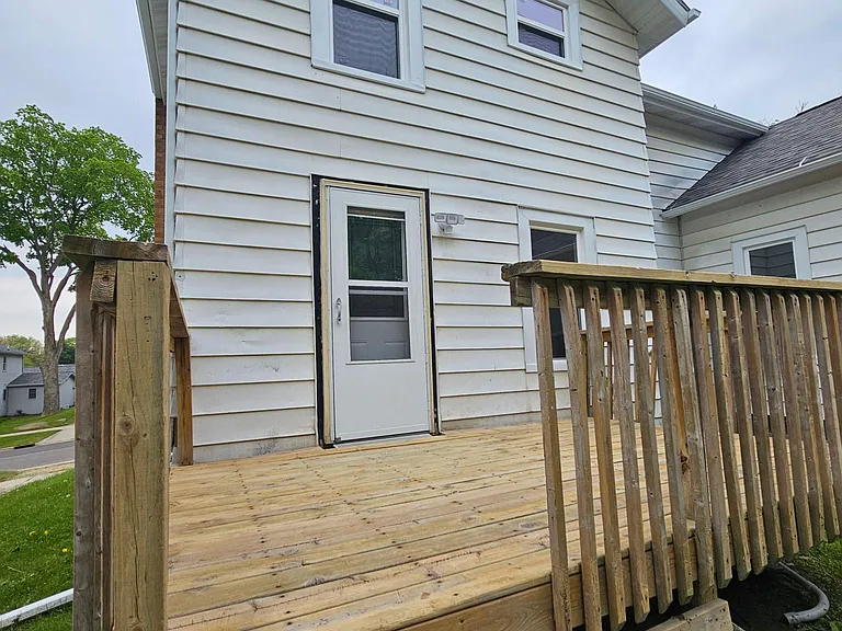 117 N Grant St — Photo 16