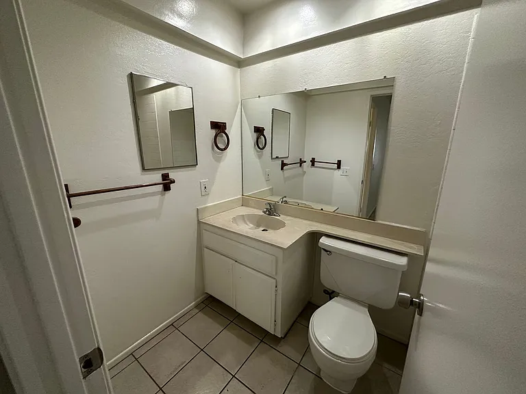 1594 Christopher Ln — Photo 29