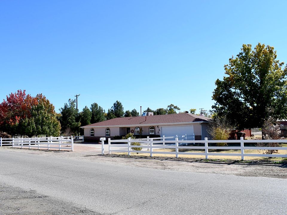 1st image of 1115 Willow Trl
