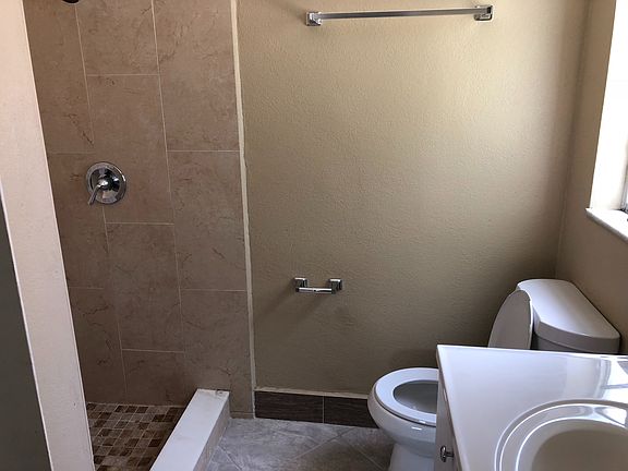 Bathroom 1_01172023