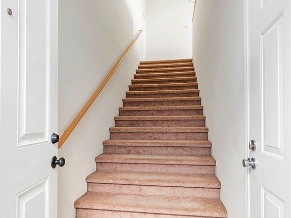 4th image of 2627 Erwin Ave Unit C