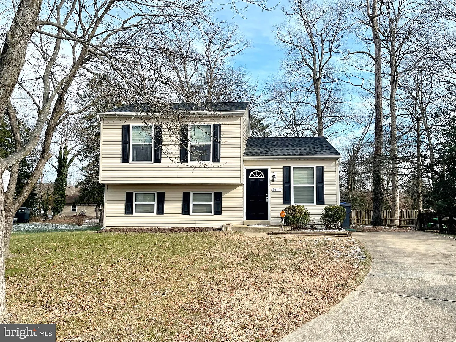 2447 Yardley Ct photo 1