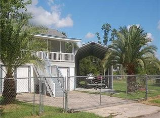 22 Wolfe St, Bay St Louis, MS 39520