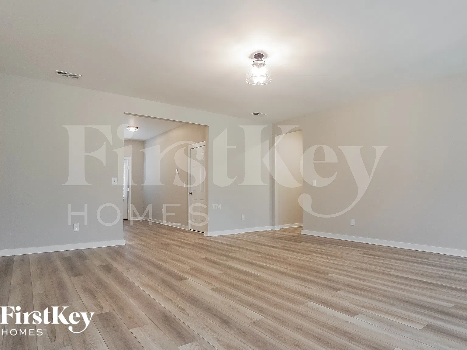 3 bed, 2.0 bath, 1801 sqft, $1,850 — Photo 3