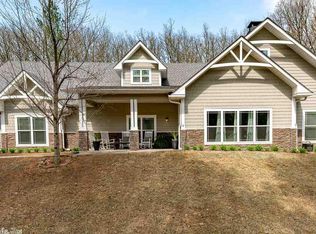 14 S Woodland Dr, Conway, AR 72032