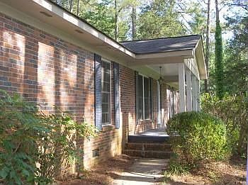 2nd image of 1182 Cambridge Dr