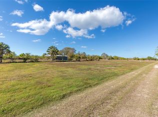 399 S Gulf Rd, Matagorda, TX 77457