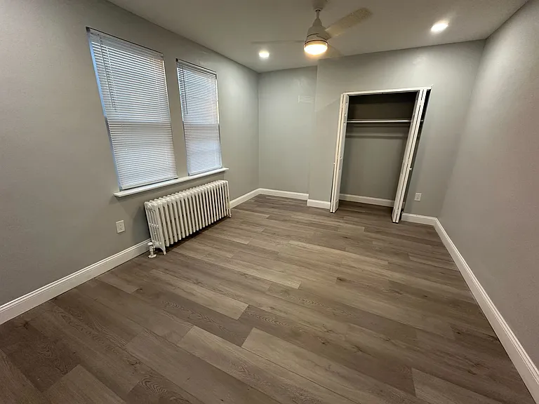 6236 Hasbrook Ave #3 — Photo 3