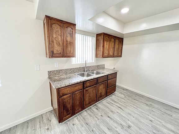 4th image of 3105 E 6th St APT C
