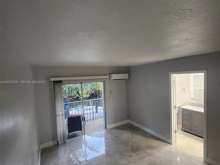 1860 Venice Park Dr #107 — Photo 18