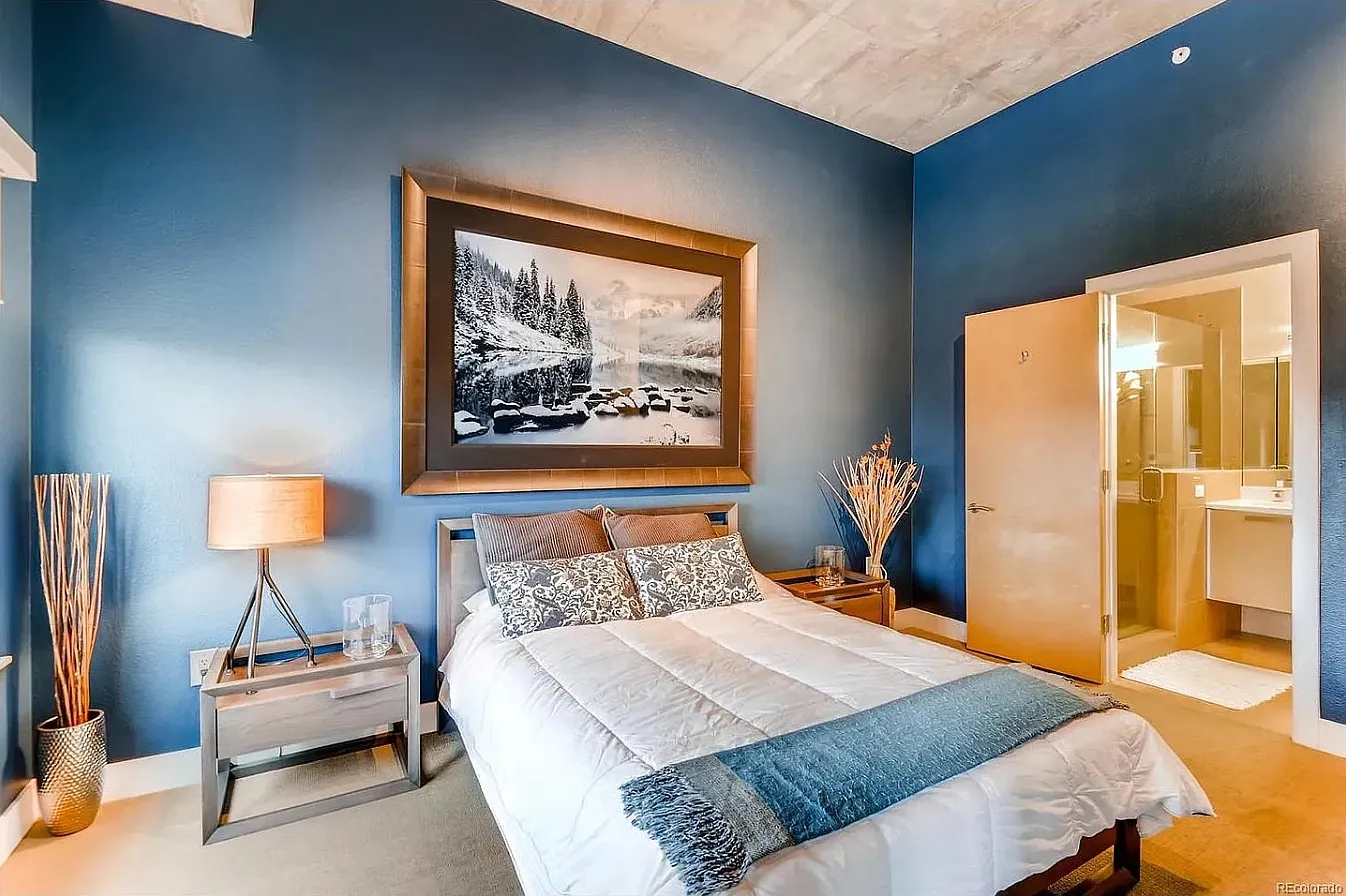 Luxurious penthouse that sits on the top floor overlooking Denver's skyline in the heart of LoHi — Photo 3