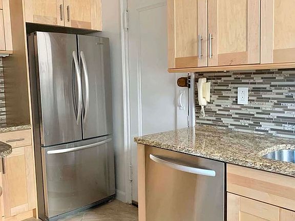 3rd image of 430 E 86th St #18D
