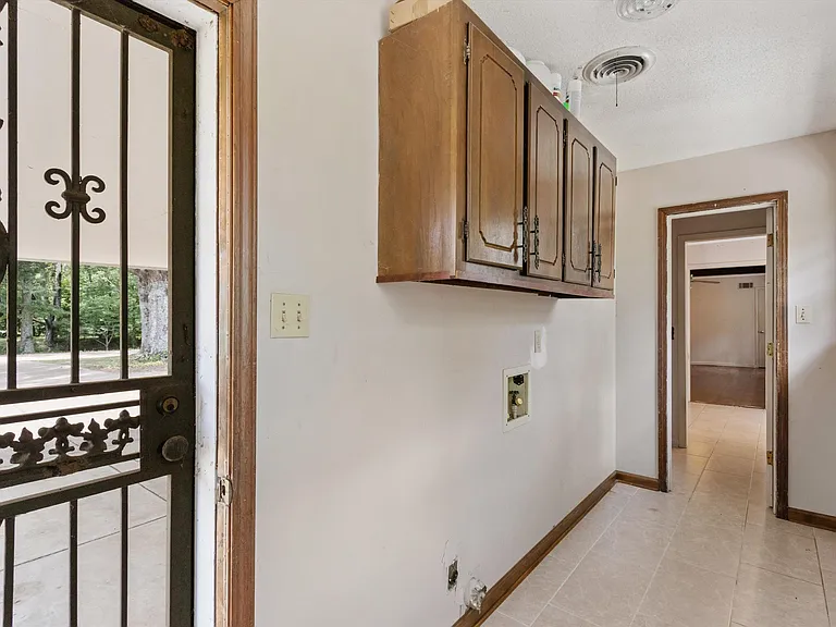 8280 Highway 196 — Photo 22