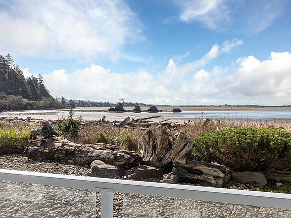 3rd image of 5201 SW Highway 101 #112
