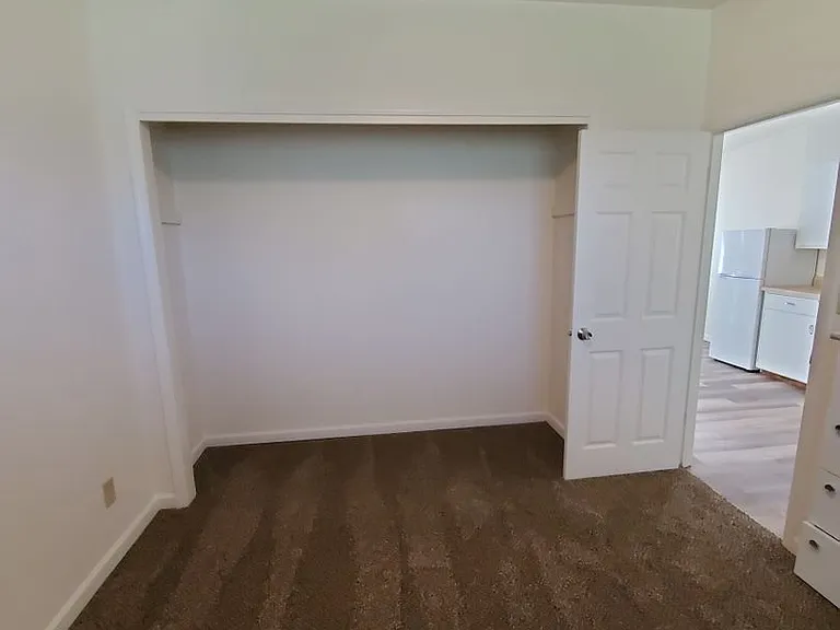 4033 Ottmar Rd NE — Photo 21