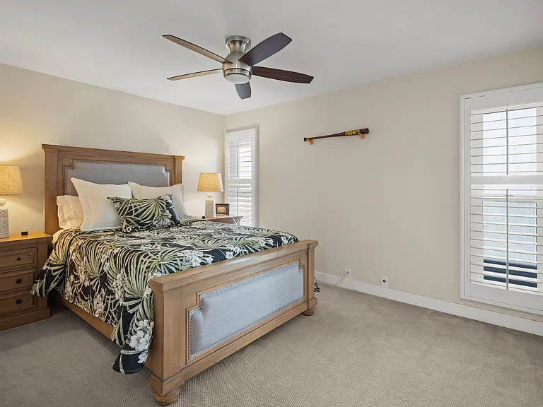 8 Antigua Ct — Photo 21