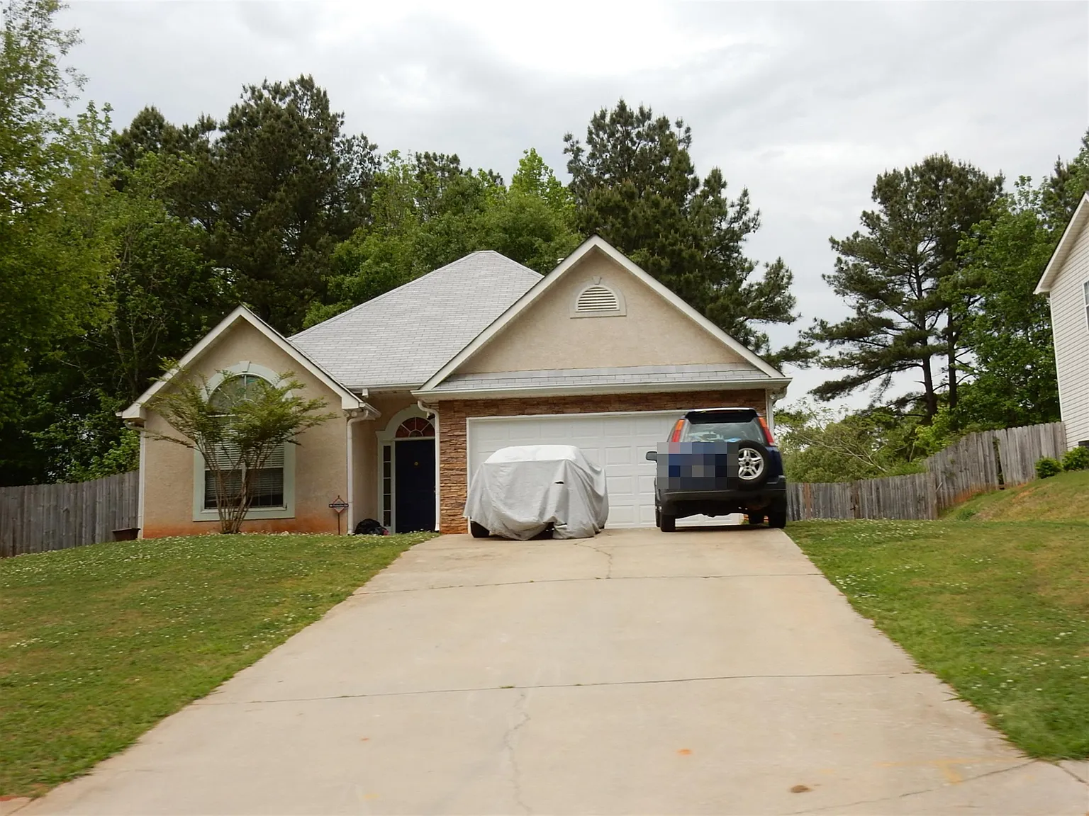 154 Parkside Dr photo 1