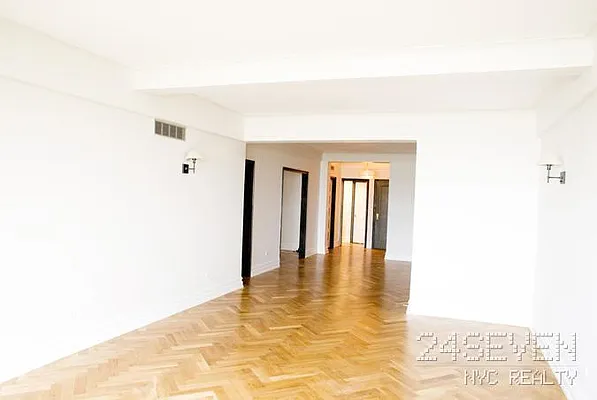 Rented by 24 7 NYC Realty Inc. | media 26