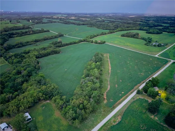 NE High Point Dr, Breckenridge, MO 64625