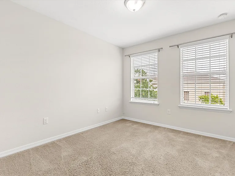 2046 Prospect Ave #1 — Photo 21