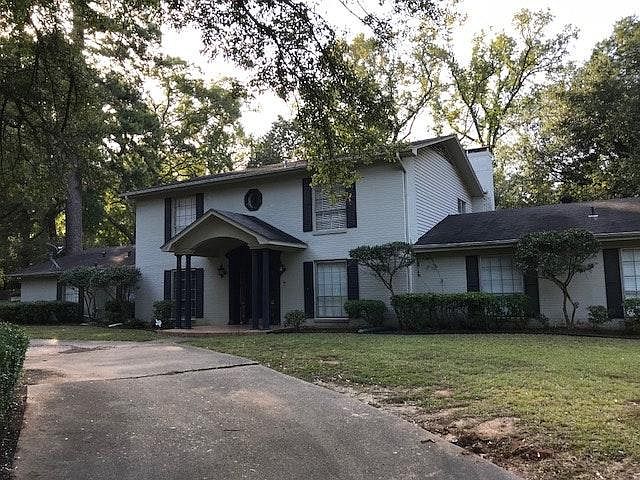 1st image of 16 Pegues Pl