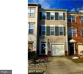 3 bed, 2.5 bath, 1900 sqft, $2,850 — Photo 1