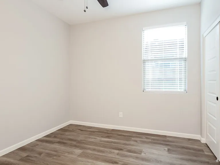10404 W Hammond Ln — Photo 12