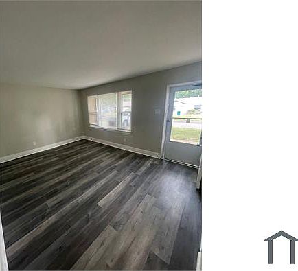4th image of 9863 Lilac Dr