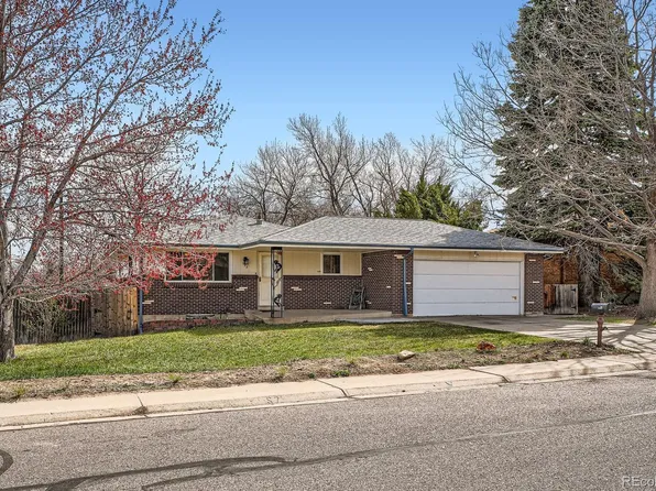 798 Xenophon Street, Lakewood, CO 80401