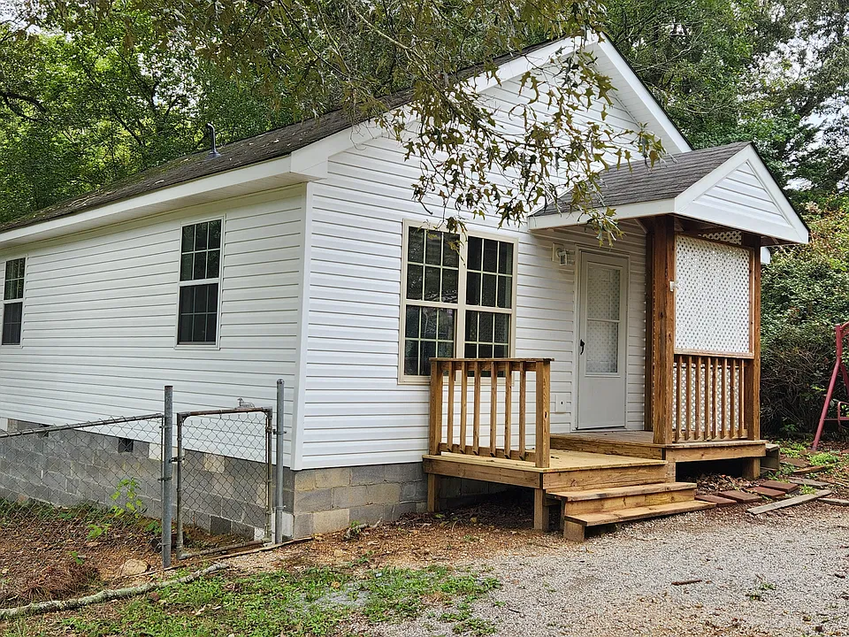 103 Schmitt Ln
