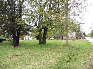 527 E Main St, Warsaw, MO 65355