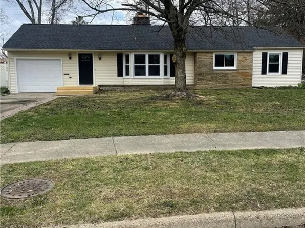 1274 Arthur Dr NW, Warren, OH 44485