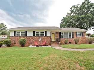 1225 Castlegate St, Gastonia, NC 28054