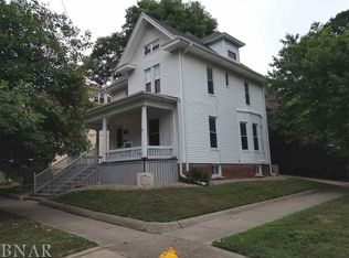208 S McLean St, Bloomington, IL