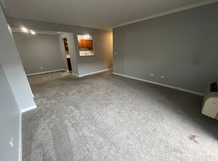 940 N Lakeside Dr APT 1C, Vernon Hills, IL 60061