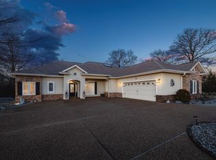 29 Linares Ln, Hot Springs Village, AR 71909