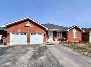 16 Hickory Grv, Belleville, ON K8N 5Y1