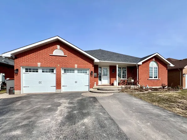 16 Hickory Grv, Belleville, ON K8N 5Y1