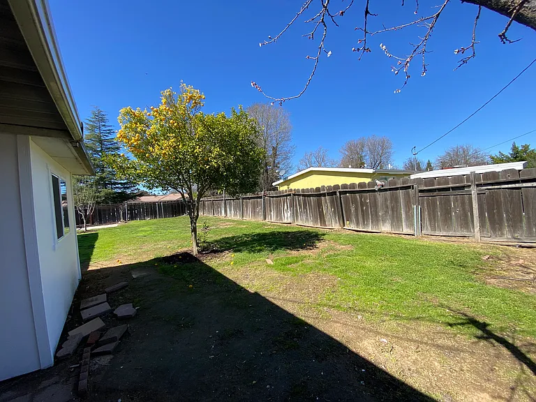 105 Santa Ynez Ave — Photo 20