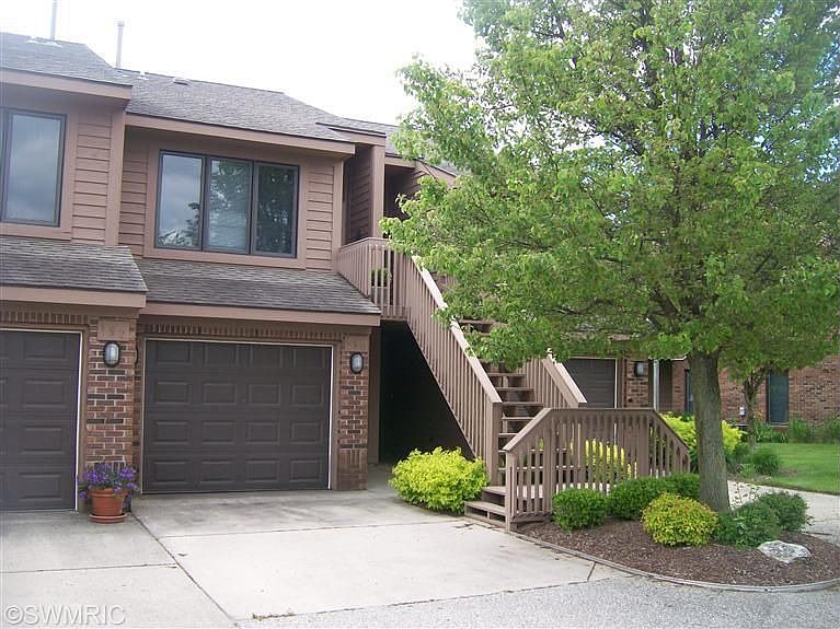1st image of 190 Harbor Dr